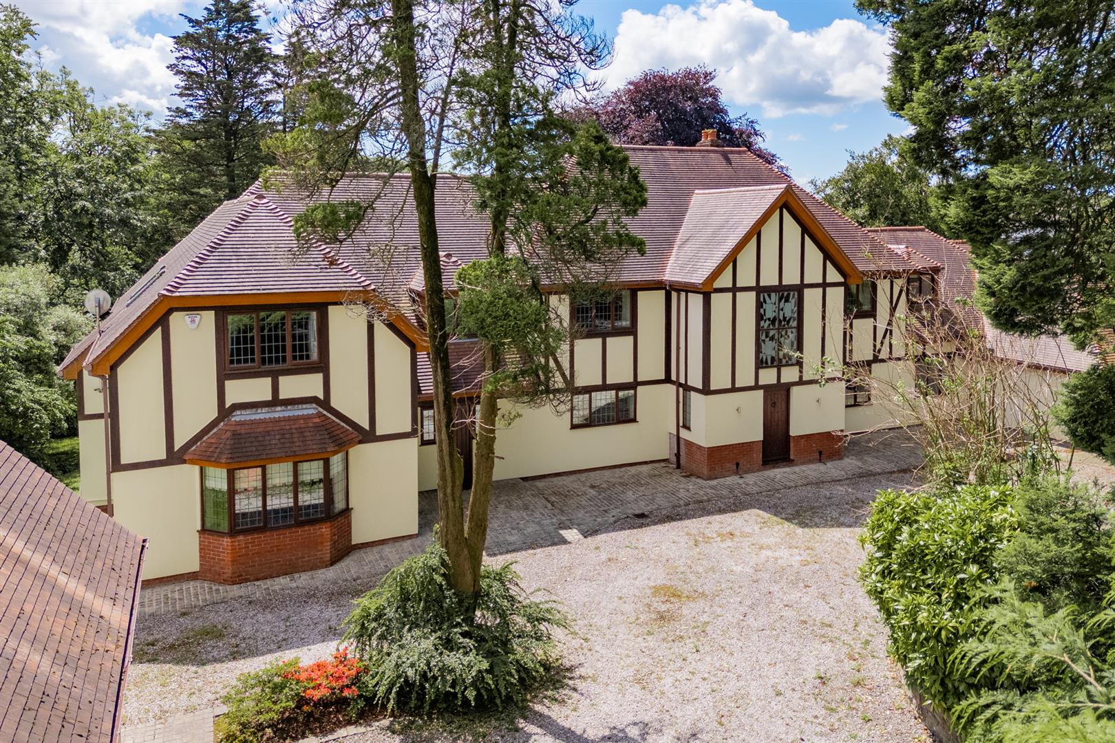 325 Gower Road, Killay, Swansea, SA2 7AE